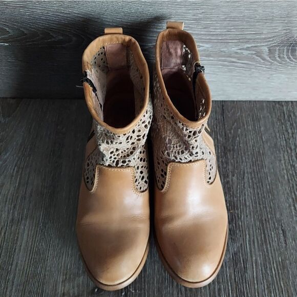 Musse & Cloud Women's Ainhoa Bootie - Tan - Size 7 - Picture 3 of 9